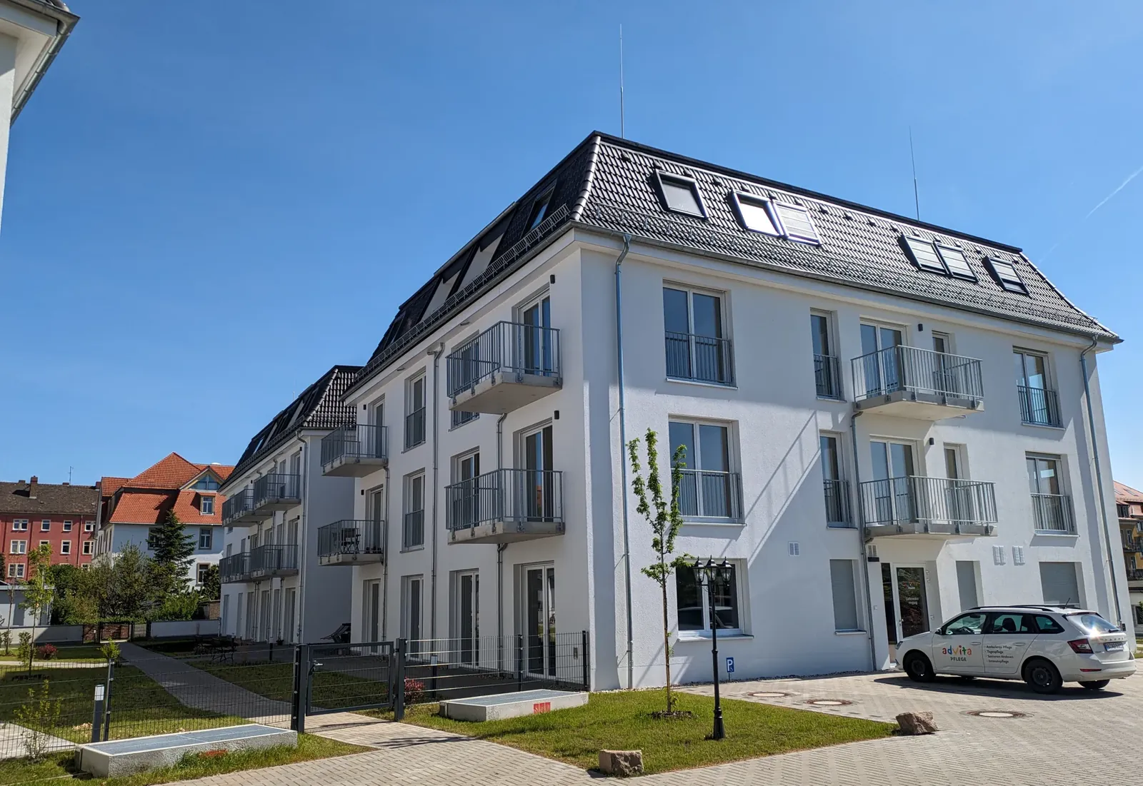 Neubau eines advita-Standorts mit Balkonen an jeder Wohnung